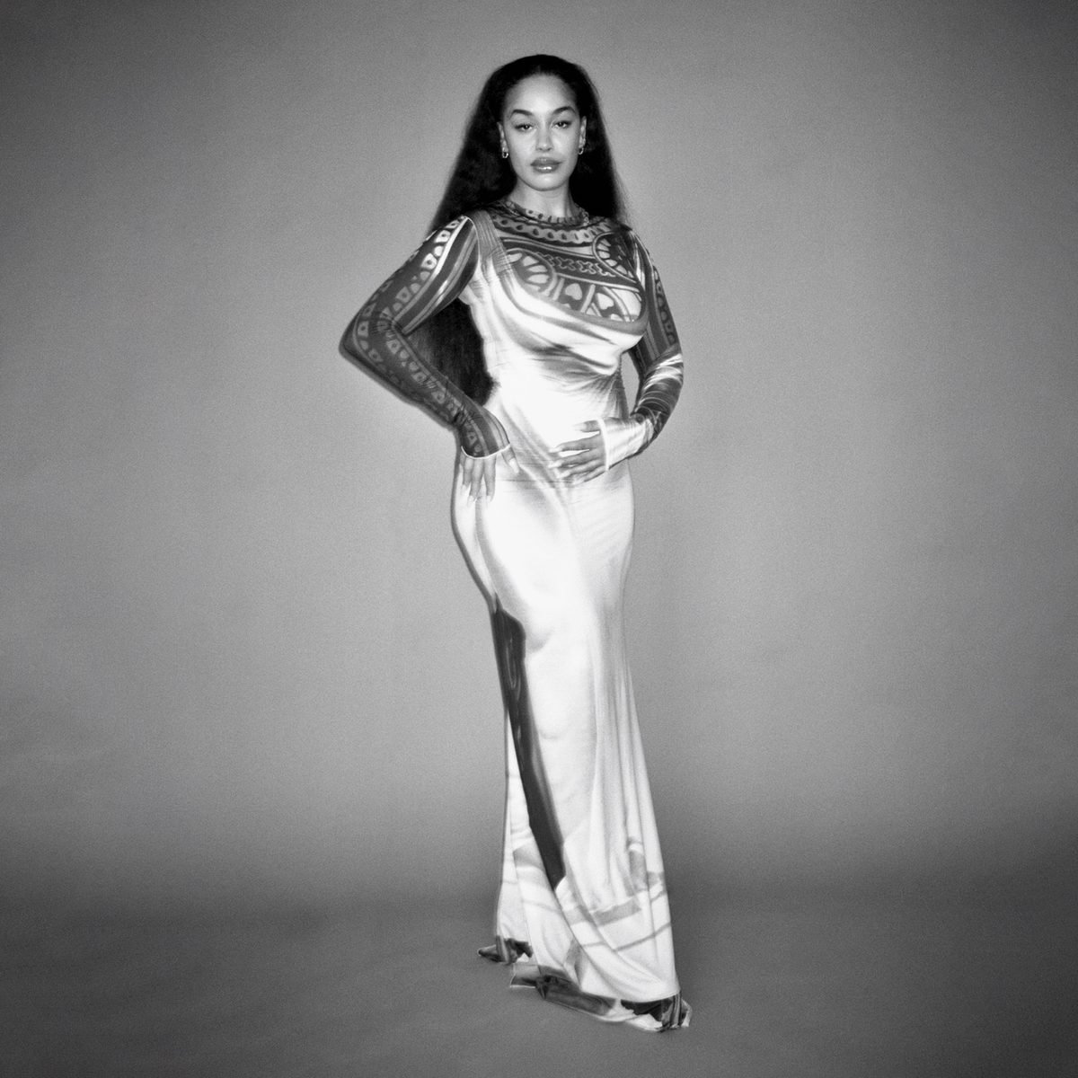 Jorja Smith: falling or flying Review - soars with bolder choices | R&B | The Line of Best Fit