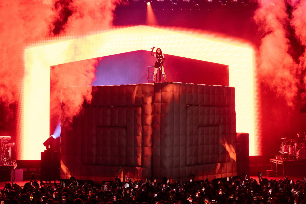 Camila cabello eventim apollo burak cingi01