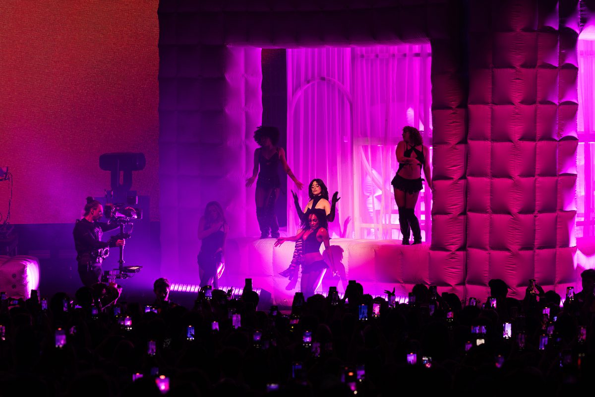 Camila cabello eventim apollo burak cingi06