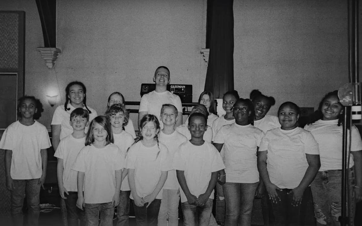 Aitch with the Kids Choir for live version of "Close To Home"