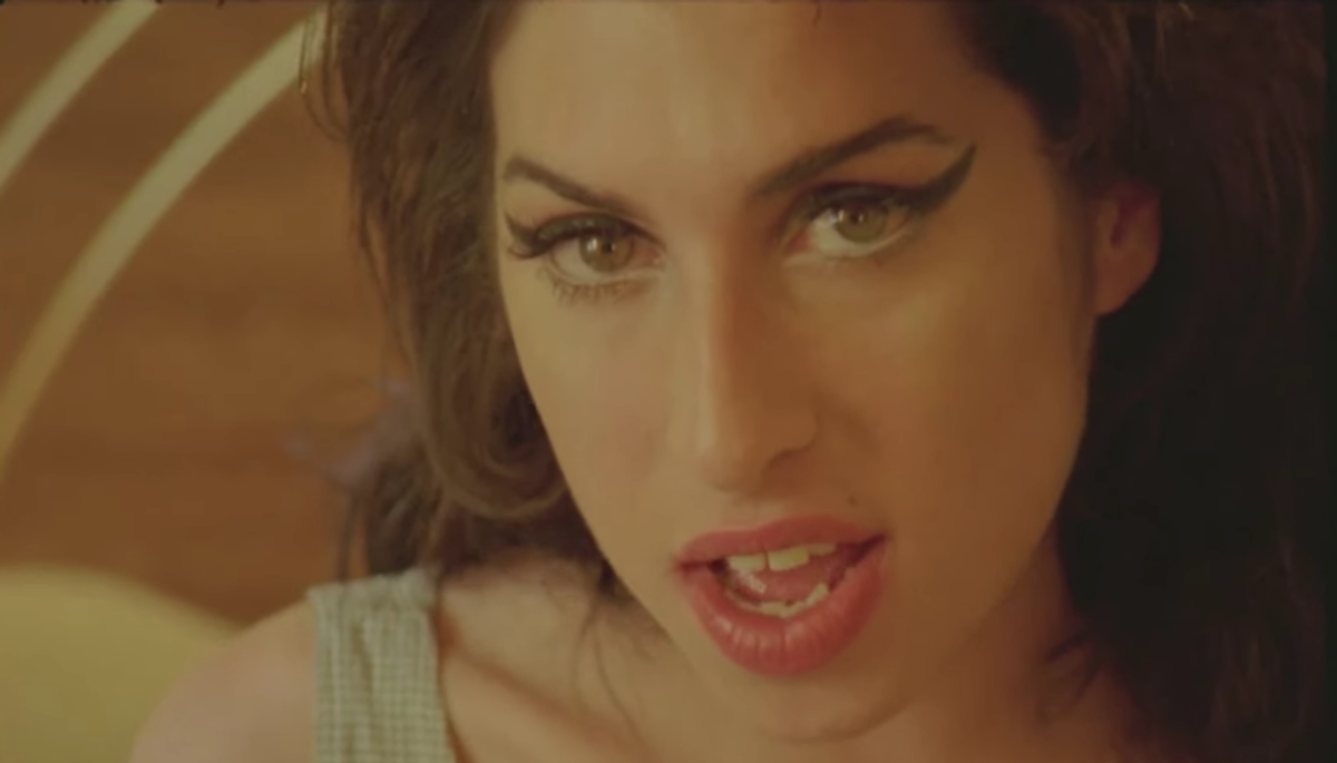 Amy Winehouse Tears Dry On Their Own