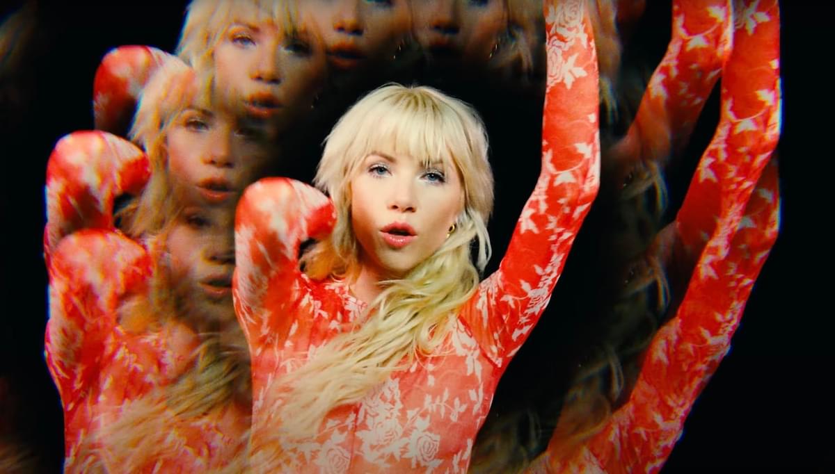 Carly Rae Jepsen in visualiser for "Talking To Yourself"