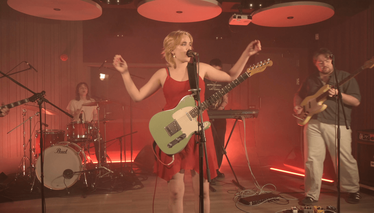 Cliffords Thumbnail