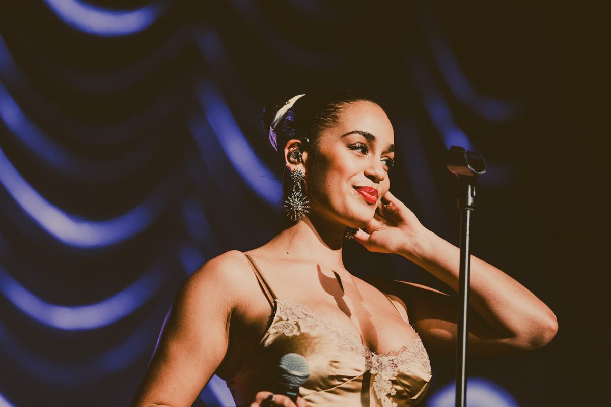 Jorja Smith 112018 Orpheum Vancouver Laura Harvey 10