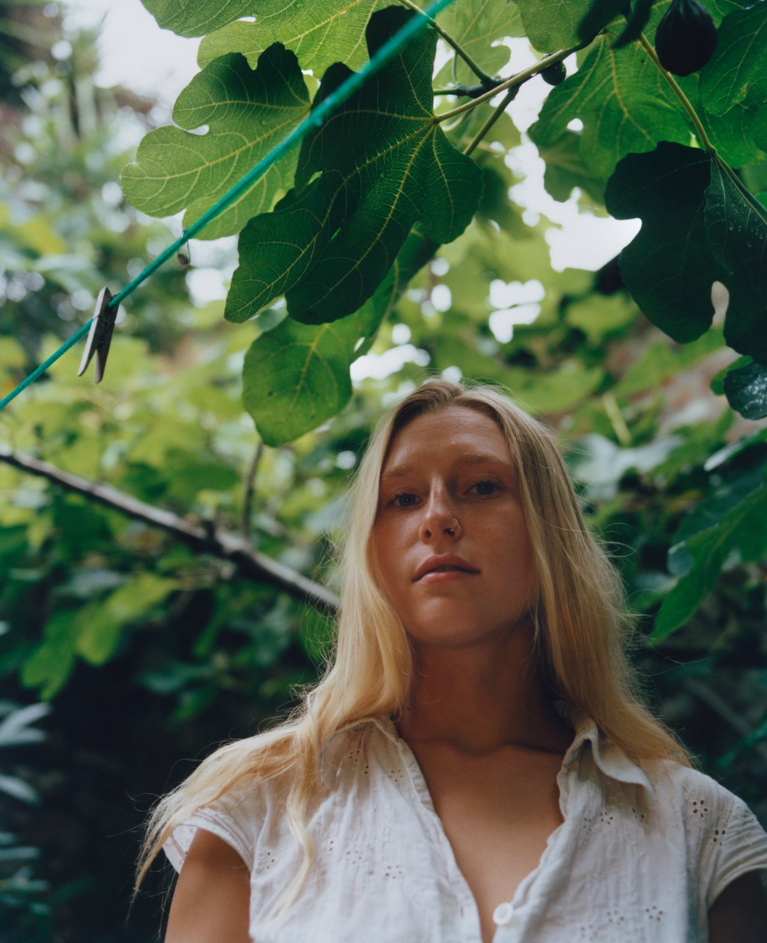 Katie Silvester Billie Marten LP4 ICGMHAY Press 2