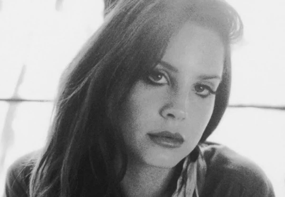 Lana Del Rey monochrome press shot