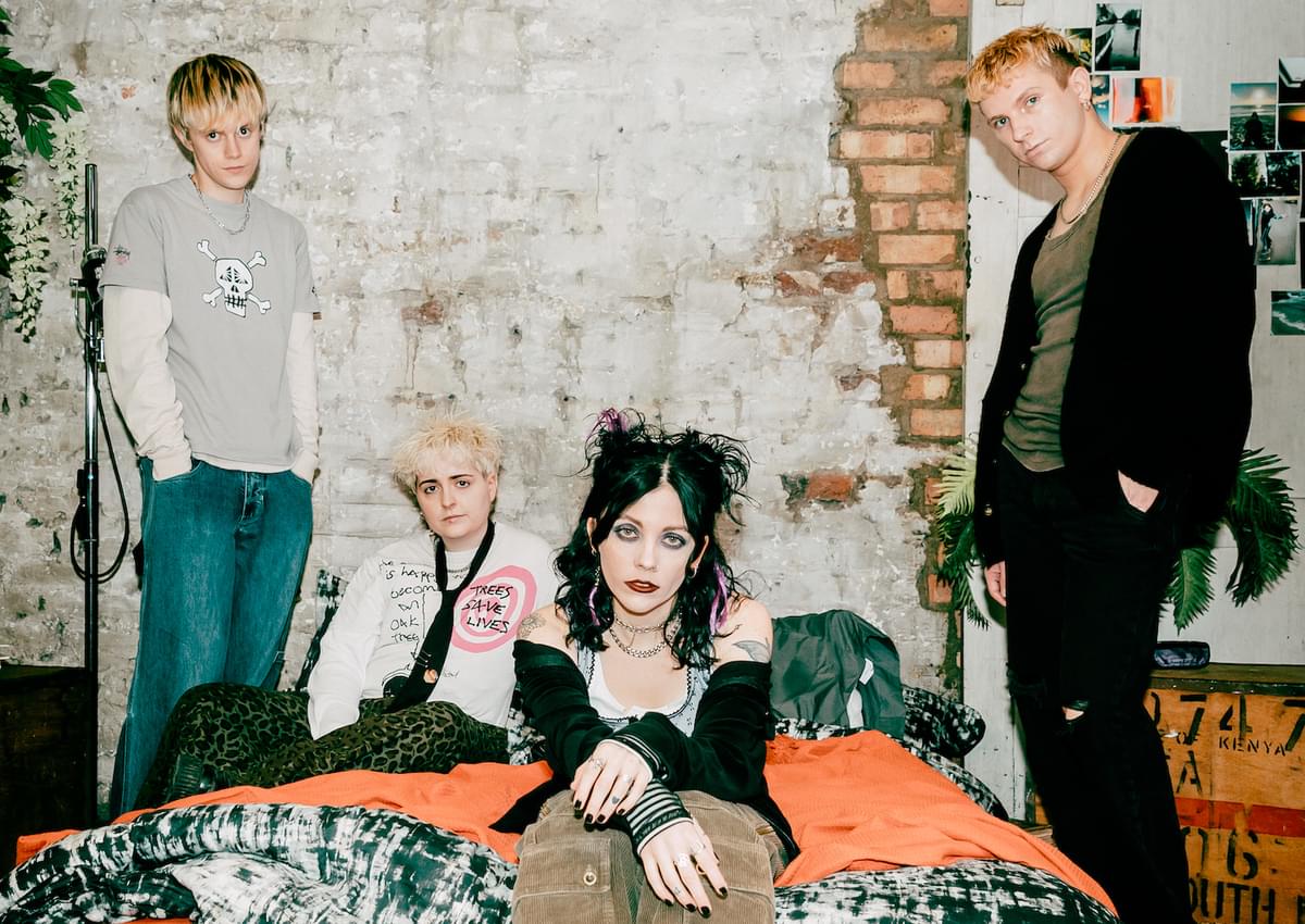 Pale Waves Fall To Pieces press shot