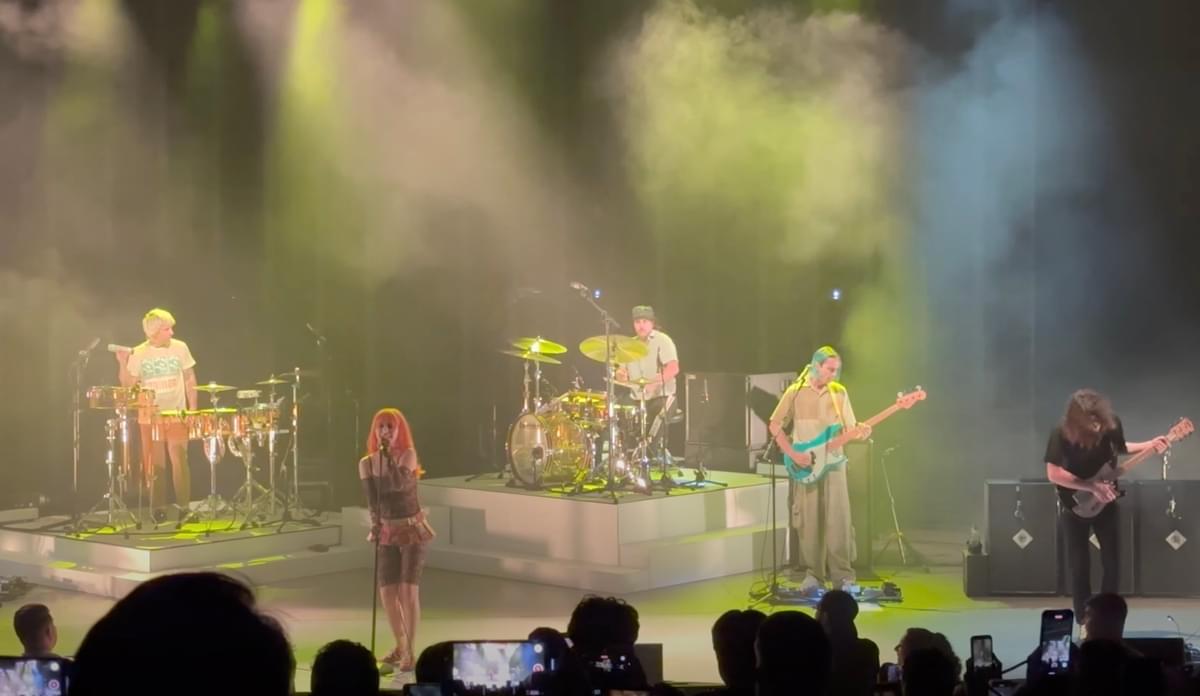 Paramore 2022 live Bakersfield youtube
