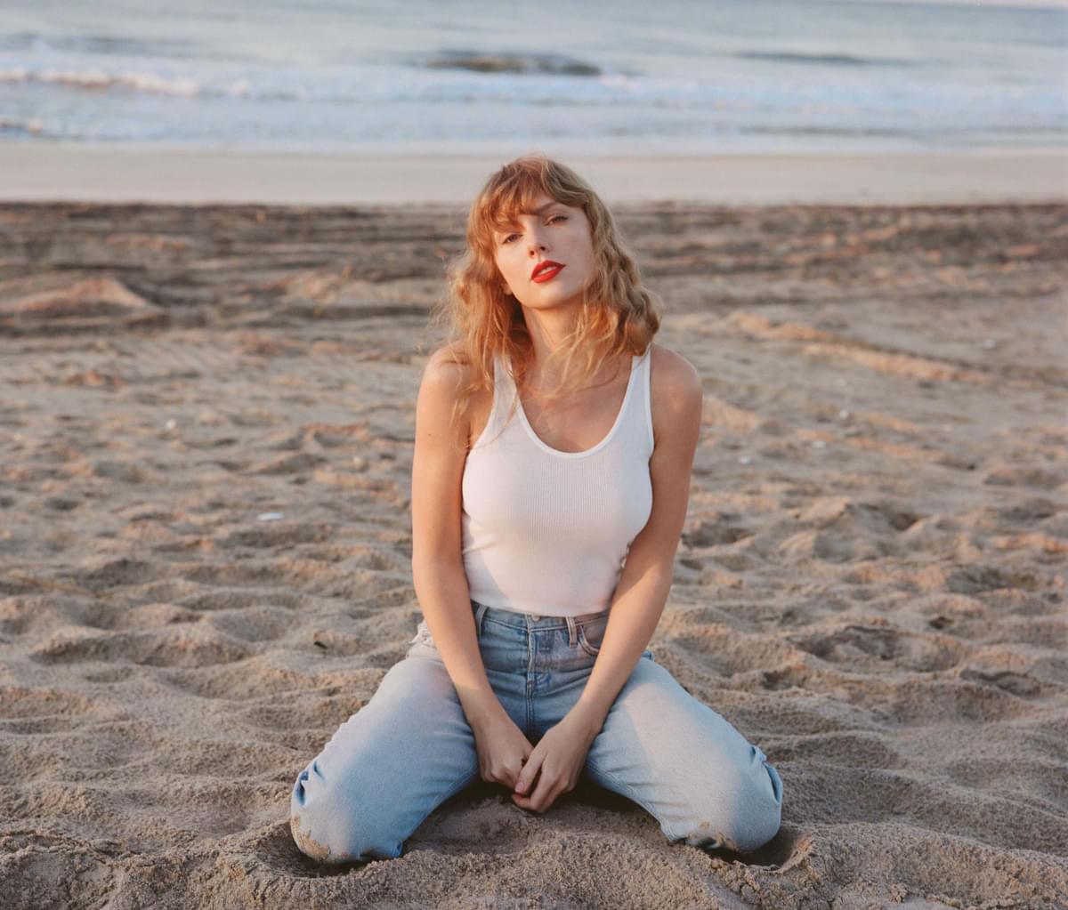 Taylor Swift 1989 Taylors Version Press Shot photocredit Beth Garrabrant