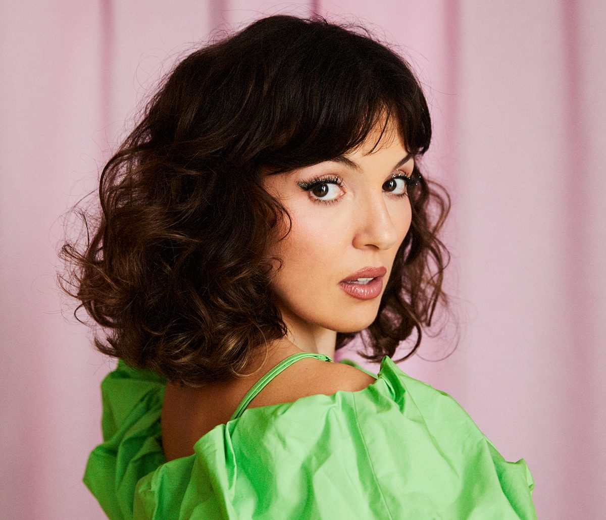 Josephine Vander West (Oh Wonder) announces debut solo album, Find Joy