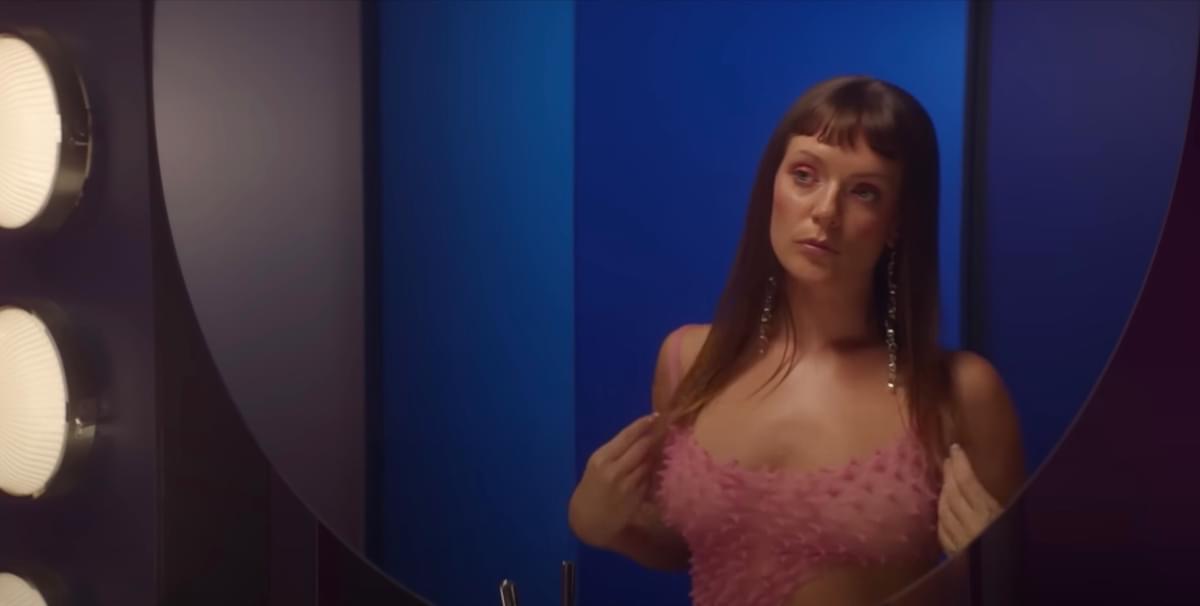 Tove Lo in video for "2 Die 4"