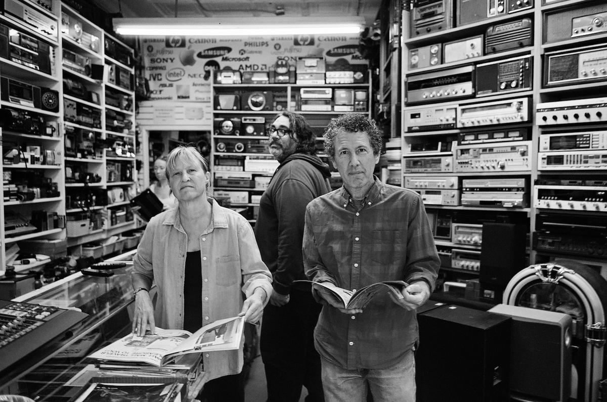 Yo La Tengo Aselestine Press Photo Cheryl Dunn