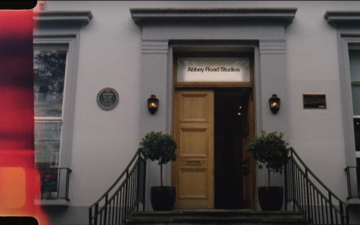 Abbey road studios spitfire audio video