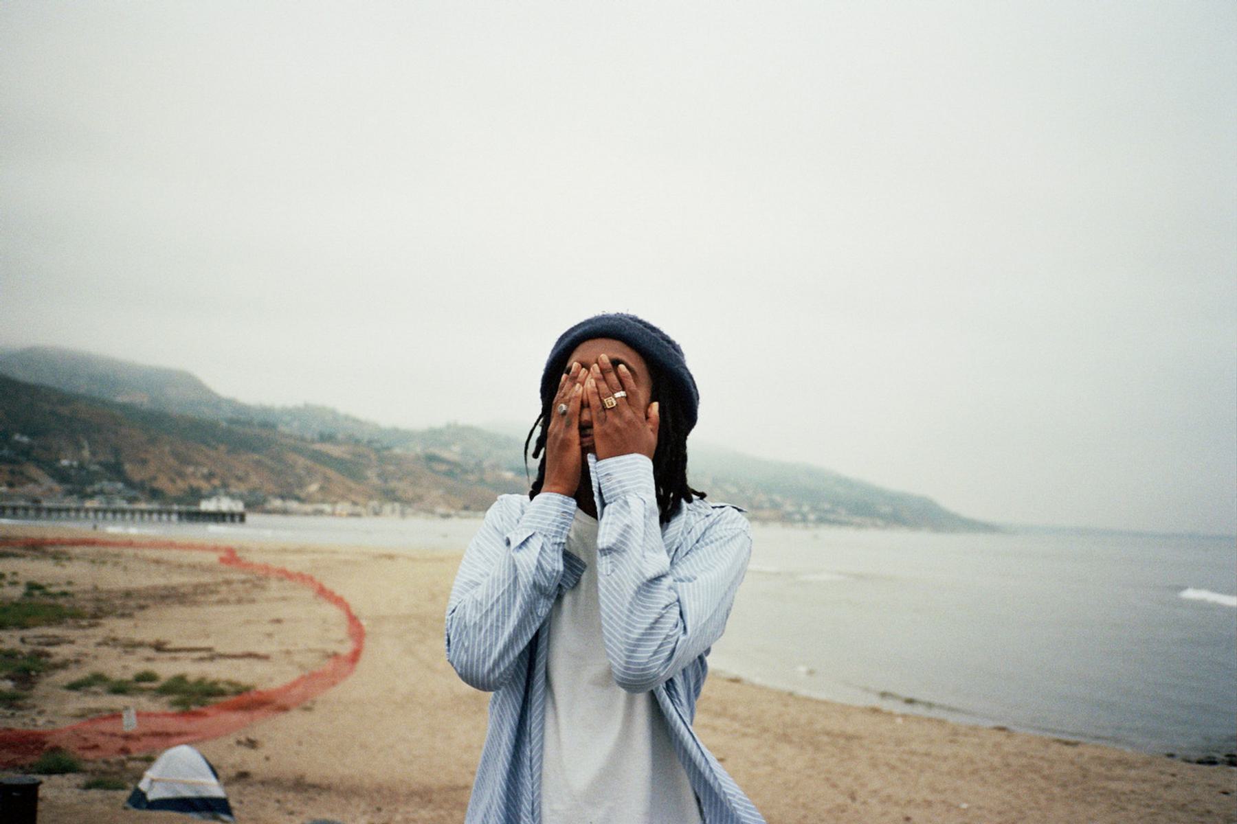 Bakar announces new EP with breezy lead single