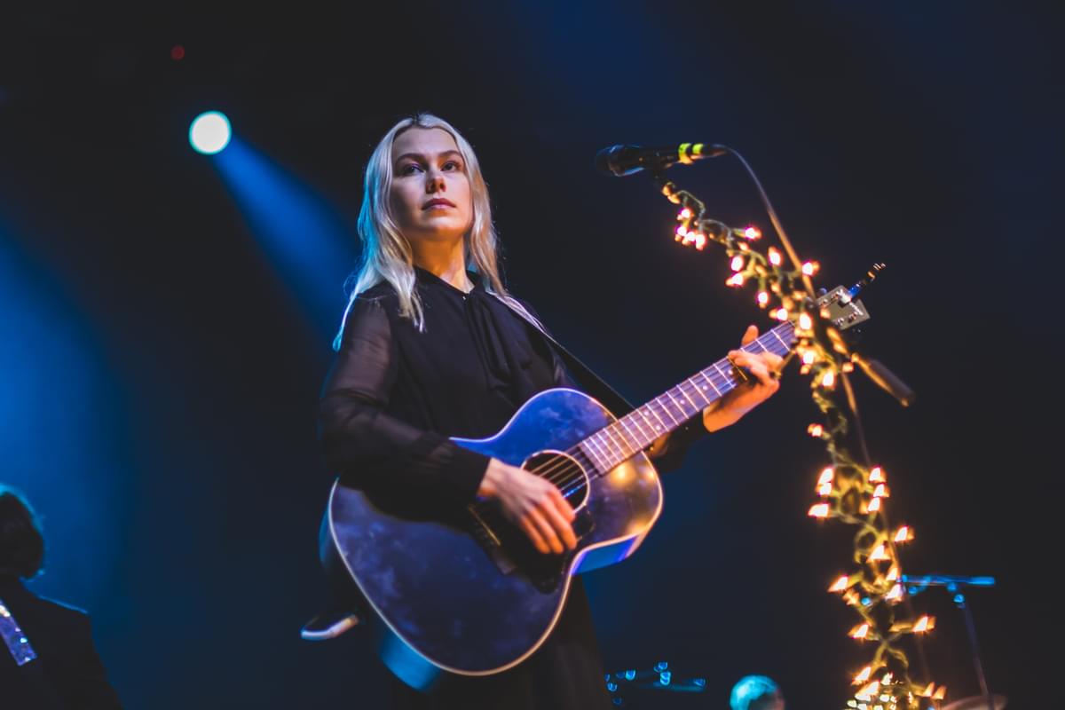 Boygenius Phoebe Bridgers at the Fox Theatre in oakland 181127 by Ian Young 07