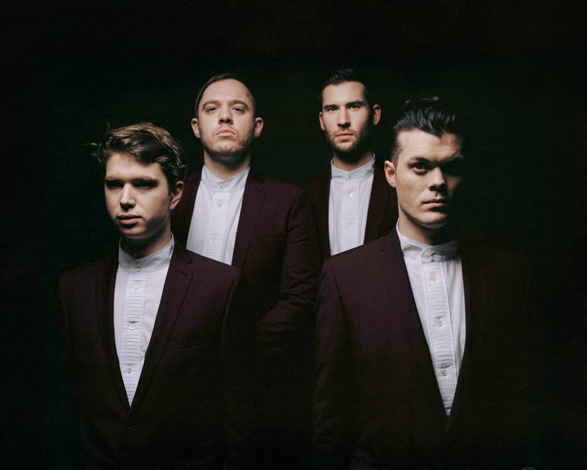 Everything everything promo 2015