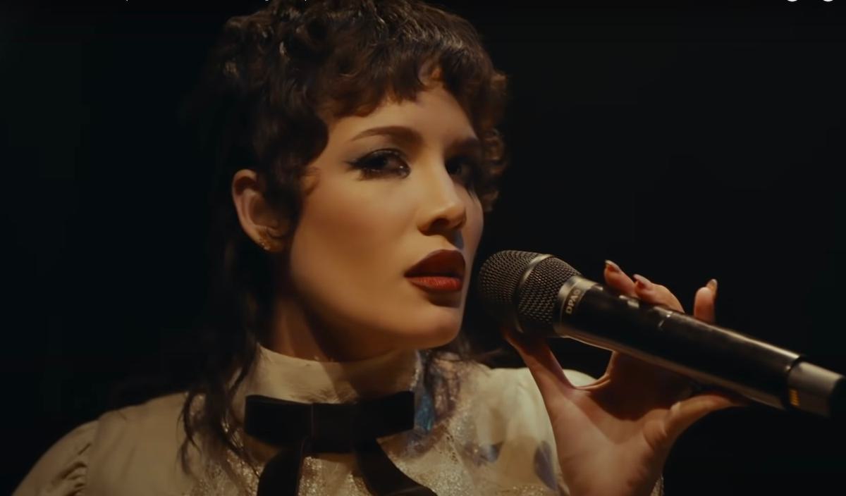 Halsey the tradition live from la youtube