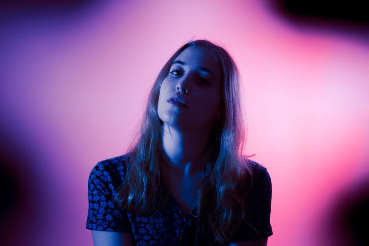 Hatchie stay with me press shot