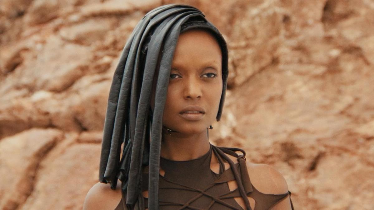 Kelela stood in front of desert rocks for "Washed Away" single