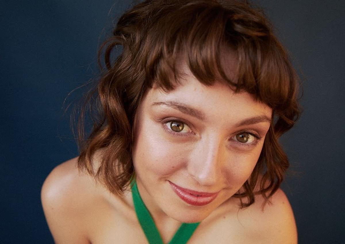 Stella donnelly how was your day press shot 2022